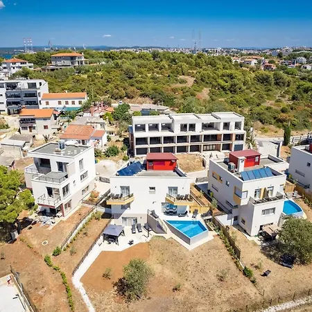 Villa Cedar *