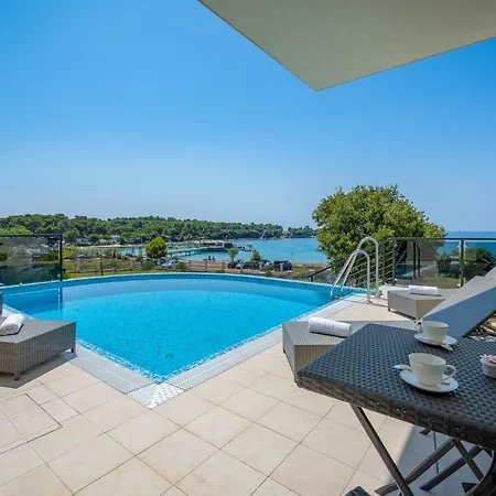 Villa Cedar *