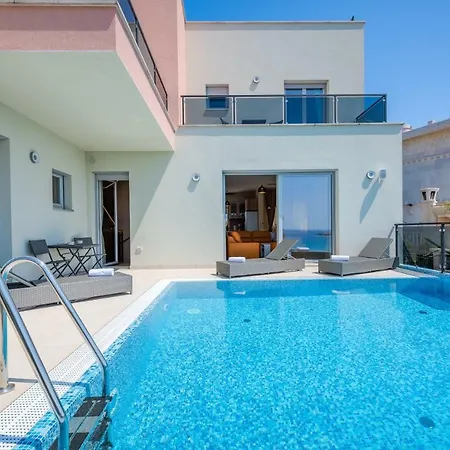 Villa Cedar