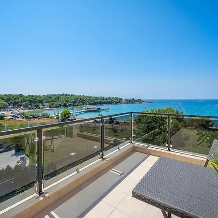Cedar Villa *