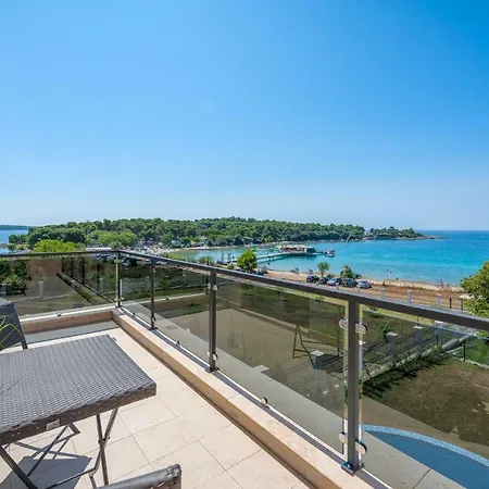 Cedar Villa