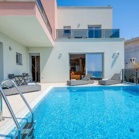 Villa Cedar